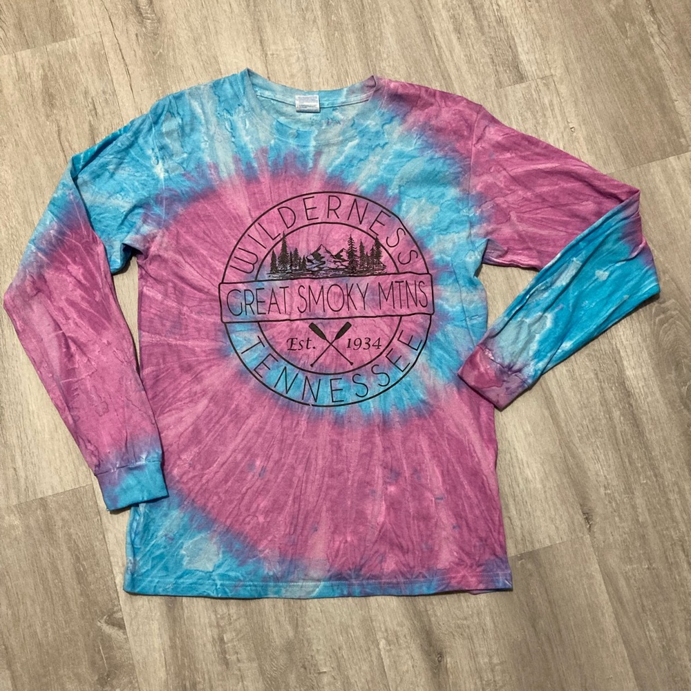 Great Smoky Mountains Long Sleeve Tee Medium